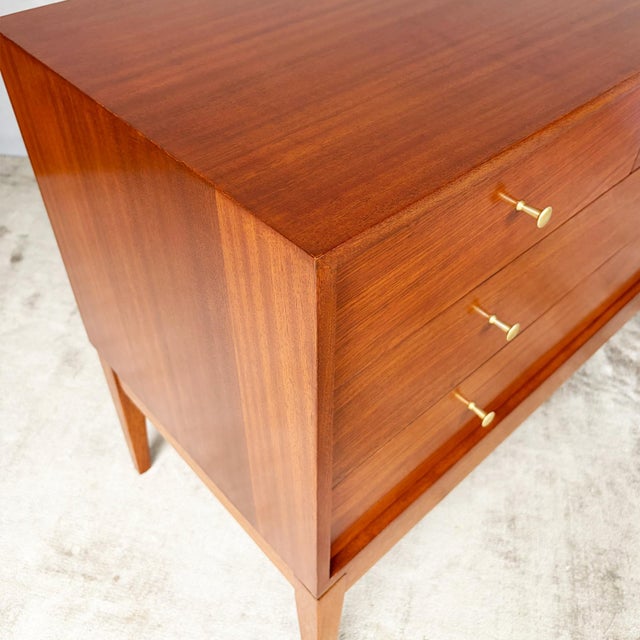 Wood M Range Walnut Chest of Drawers by Peter Hayward for Uniflex, 1950s For Sale - Image 7 of 12