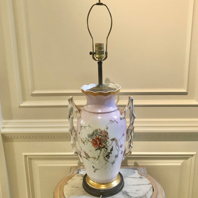 Mid 20th Century Antique Pink, White, Pastel Colored Urn Form Lamp, With Gold Highlights For Sale - Image 5 of 10