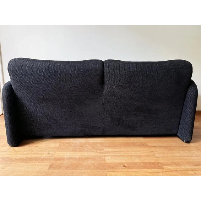 Italian Black Two-Seater Loveseat Sofa by Vico Magistretti for Cassina, 1980s For Sale - Image 9 of 13