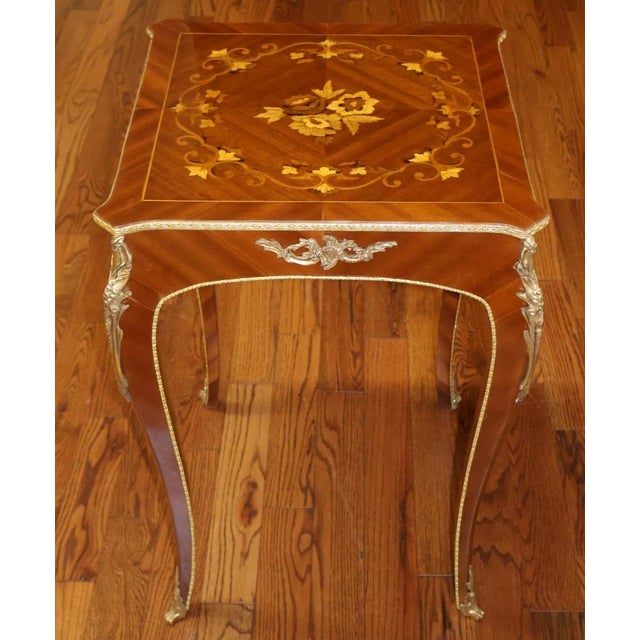 1990s Pair of French Louis XV Style Mixed Wood Inlaid Ormolu End Tables For Sale - Image 10 of 12