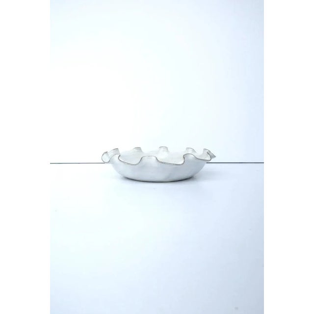 White Pottery Bowl with Ruffled Edge For Sale - Image 4 of 13