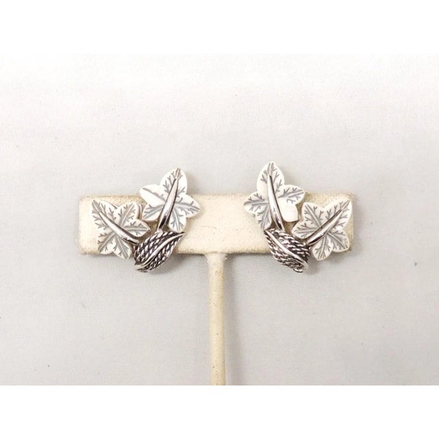 1950s Vintage Signed Boucher Rhodium Plated White Thermoset Leaves Clip Earrings - 2 Pieces For Sale - Image 5 of 9