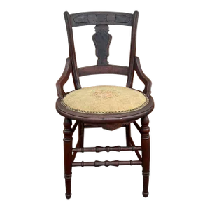 19th Century Antique Victorian Walnut and Tapestry Upholstered Seat Side Chair