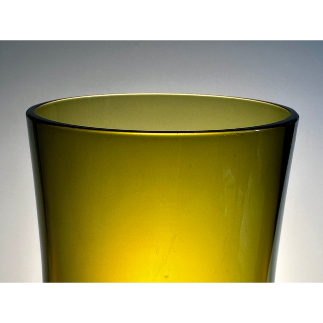 Sculptural Glass Art Vase in Olive Green from the Riihimäen Lasi Oy Glassworks, Finland, 1960s For Sale - Image 10 of 13