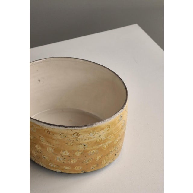 Scandinavian Modern Raku-Fired Stoneware Bowl attributed to Inger Rokkjær, 2003 For Sale - Image 10 of 15