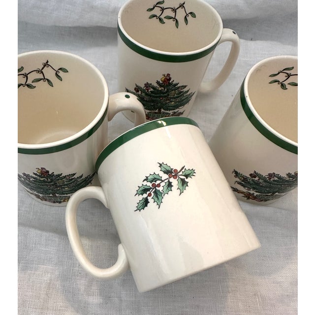 American Vintage Set of 4 Spode England "Christmas Tree" Coffee Mugs For Sale - Image 3 of 6