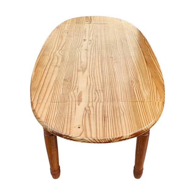 The beauty and the pine Extendable pine Dining table 1970s Height 78Width 200Depth 95 cm This is an oval folding table...