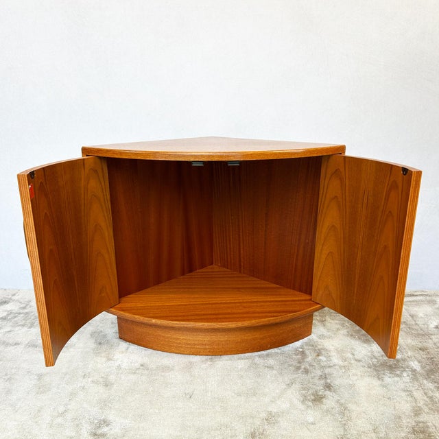 Mid-Century Fresco Corner Cabinet from G-Plan, 1970s, in Very Good conditions. Designed 1970 to 1979 This piece has an...