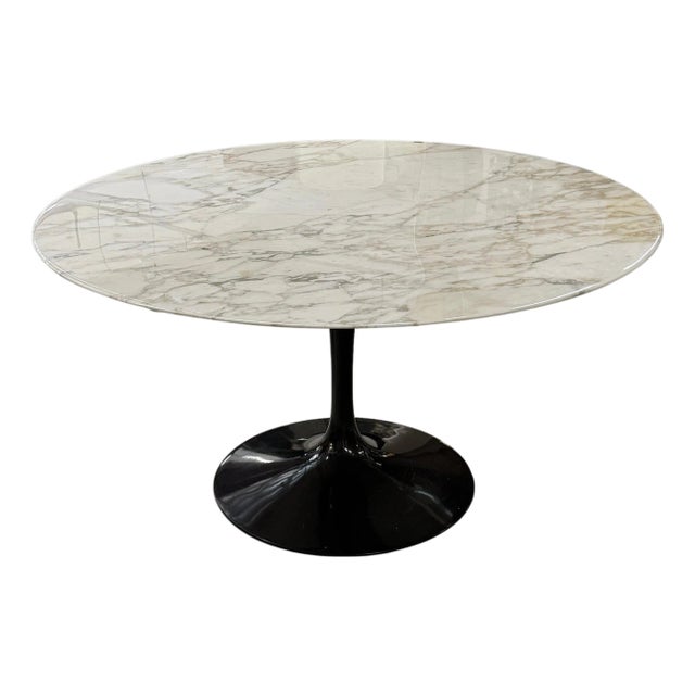 Eero Saarinen for Knoll Marble Pedestal Tulip Dining Table For Sale