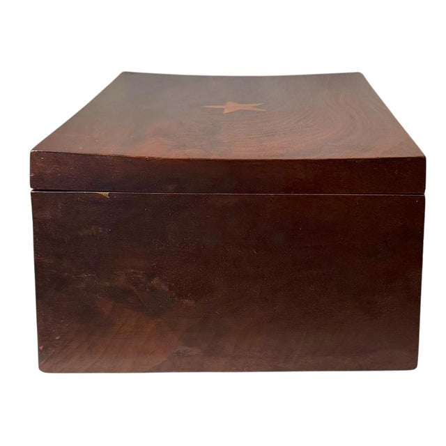 Merican Work Box With Inlaid Star, 19th Century For Sale - Image 4 of 13