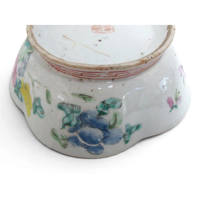 Chinese Nyonya Ware Famille Rose Porcelain Turquoise Flower Scallop Rim Bowl For Sale In Portland, OR - Image 6 of 9