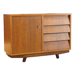 Mid-Century Modern Chest of Drawers in Walnut, 1960s For Sale