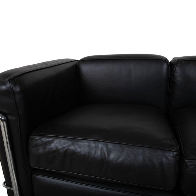 LC 2 Two-Seater Sofa in Black Leather by Le Corbusier for Cassina For Sale - Image 5 of 12