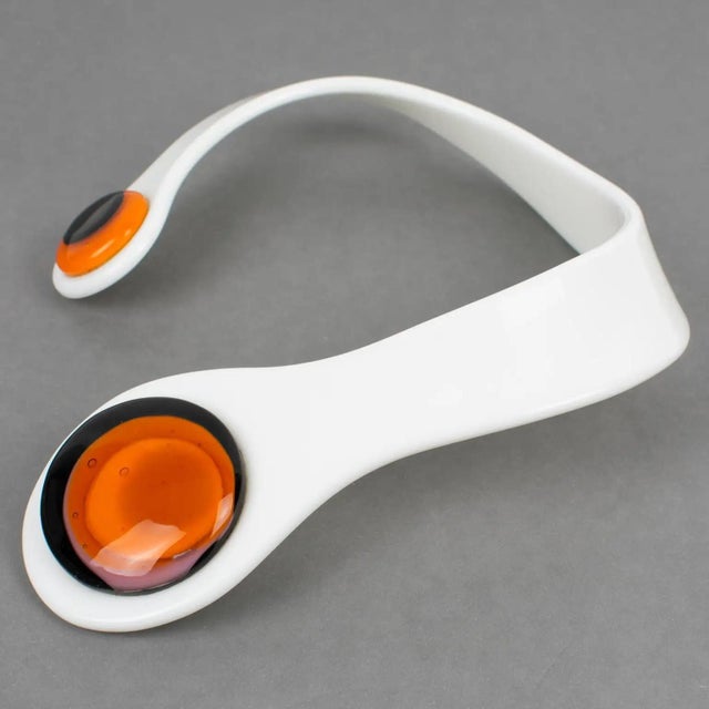 White Binglaba Italy Modern Space Age Acrylic Necklace with Murano Art Glass Cabochon For Sale - Image 8 of 15