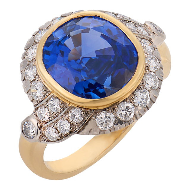 1970s French Gia 8.00 Carat Ceylon Sapphire Diamond 18k Two Tone Gold Cocktail Ring, Size 8.25 For Sale