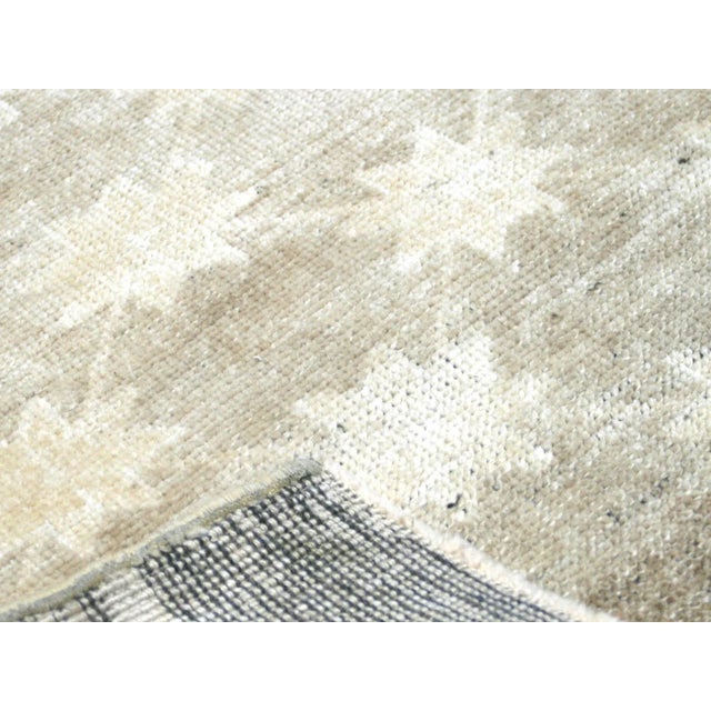 1960s Turkish Oushak Rug For Sale - Image 4 of 7