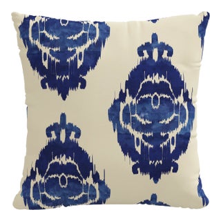 22" Indoor/Outdoor Pillow in Blue Ikat Medallion For Sale