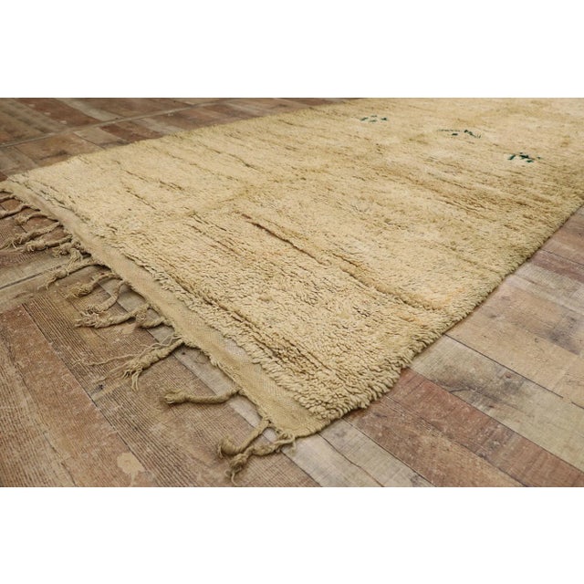 Textile Vintage Boujad Moroccan Rug - 05'00 X 10'03 For Sale - Image 7 of 9