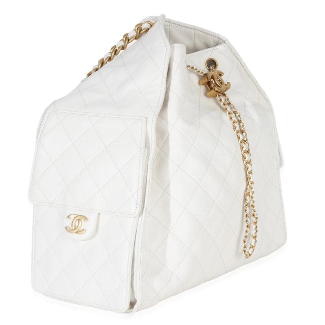 Contemporary White Quilted Caviar Large Chanel 25 Hobo Handbag For Sale - Image 3 of 9