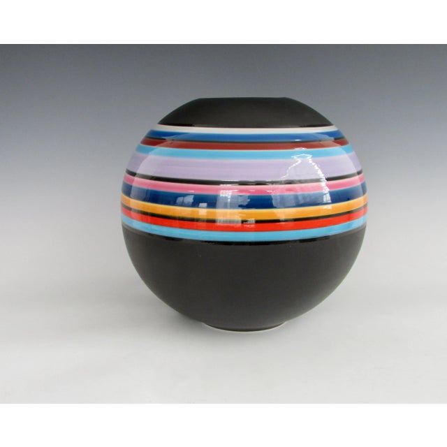 Mid-Century Modern Marilyn Kay Austin Style Ball Shaped Matte Black with Multi Stripe Rainbow Vase For Sale - Image 3 of 11