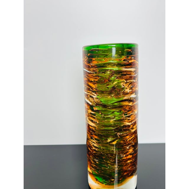 1960s Model 6823 Uranium Art Glass Whirlpool Vase by František Vízner for Škrdlovice, Czechoslovakia, 1960s For Sale - Image 5 of 10