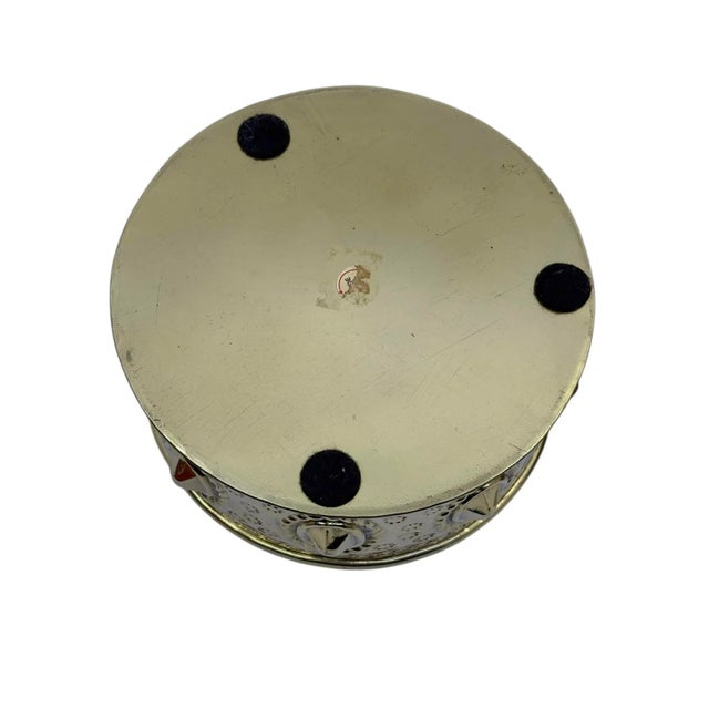 Brass Vintage Brass Shell Designed Trinket/ Jewelry Box For Sale - Image 8 of 9