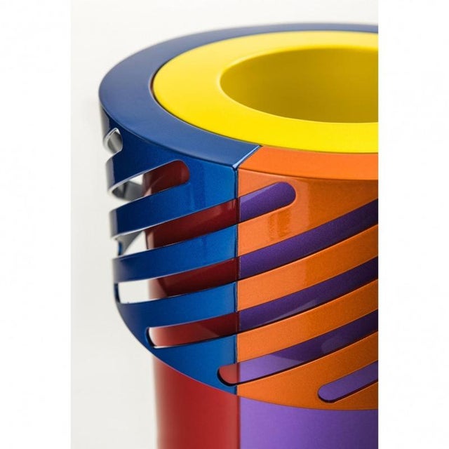 Gold Raw & Rainbow Mrs Rainbow Sculpture in Powder-Coated Aluminum by Altreforme For Sale - Image 8 of 9