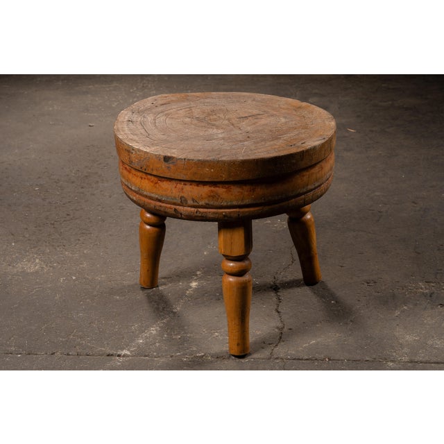 Early 20th Century Early 20th Century Round Butcher Block Coffee Table on Wooden Legs For Sale - Image 5 of 7