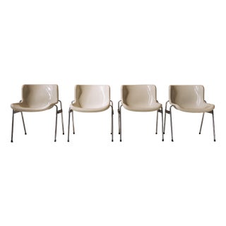 Space Age Ivory Chairs from Artifort, Set of 4 For Sale