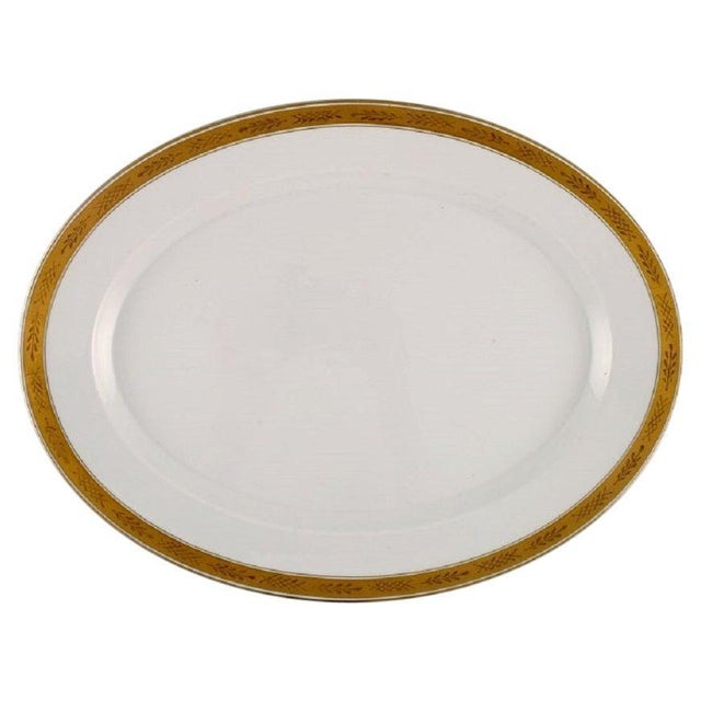 Porcelain Service No. 607 Colossal Serving Dish from Royal Copenhagen, 1943 For Sale - Image 6 of 6
