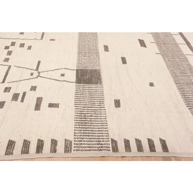 Early 21st Century Nazmiyal Collection Oversized Tribal Modern Rug For Sale - Image 5 of 8