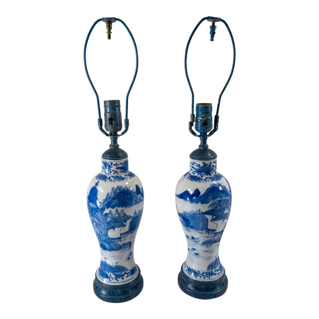 19th Century Pair of Chinese Blue and White Vases Mounted as Table Lamps For Sale