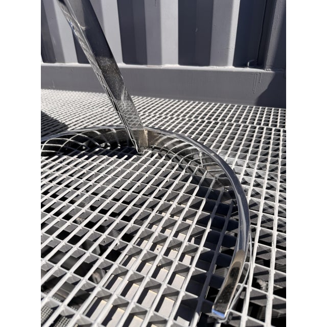 Mid-Century Modern Space Age Cantilever Dining Set in Chrome and Clear Glass attributed to Boris Tabacoff, France, 1970s, Set of 5 For Sale - Image 9 of 16