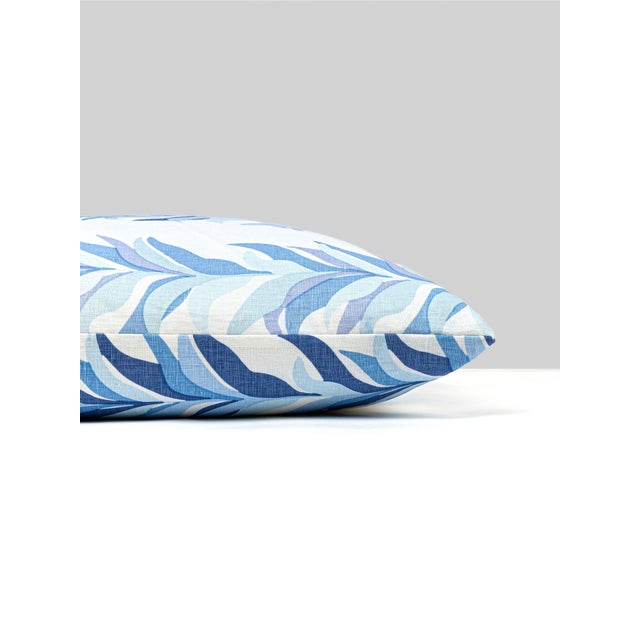 Tone-on-tone stripes get a tropical twist with our Chira Island motif. Offered in 6 retro-inspired shades, Chira Island is...