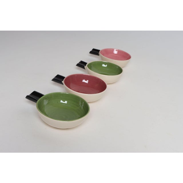 Mid-Century Modern Set of Four Vintage Green and Pink Ceramic Ramekins/Ashtrays by Charles Wilton For Sale - Image 3 of 16