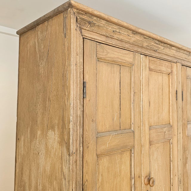 Late 19th Century Monumental Antique English Pine Housekeeper’s Cupboard / Linen Press, Circa 1880 For Sale - Image 5 of 16