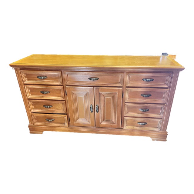 Vintage Wynwood Traditional Honey Oak Triple Dresser & Credenza For Sale