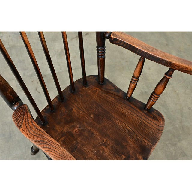 Wood English 19th Century Carved Elm Windsor Chair For Sale - Image 7 of 12