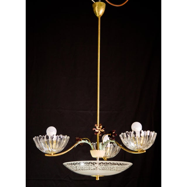 Italian Midcentury Art Decò Murano Glass and Brass Chandelier, 1950s For Sale - Image 12 of 12
