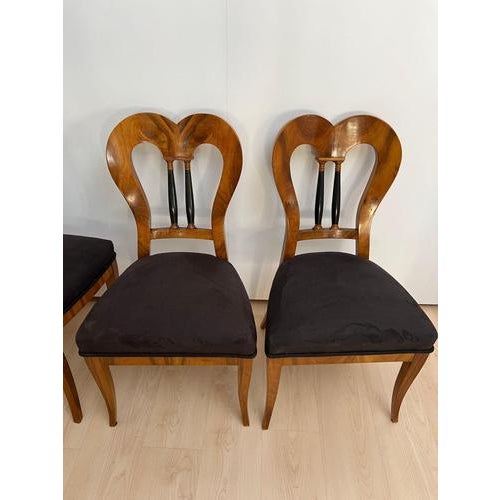 German Biedermeier Chairs in Walnut, 1825, Set of 4 For Sale - Image 15 of 18
