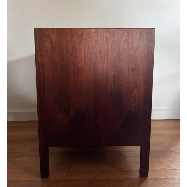 1960s Mid Century Walnut End Tables a Pair For Sale In Philadelphia - Image 6 of 12