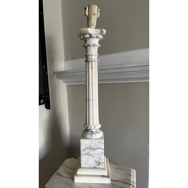 Black and White Marble Neoclassical Column Lamp For Sale In Saint Louis - Image 6 of 8