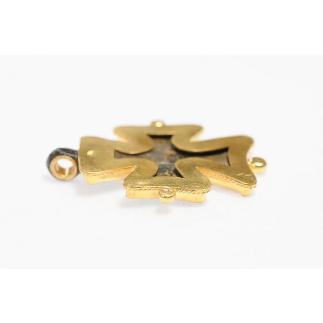 Antique Byzantine Cross Pendant in Gold For Sale In Atlanta - Image 6 of 11