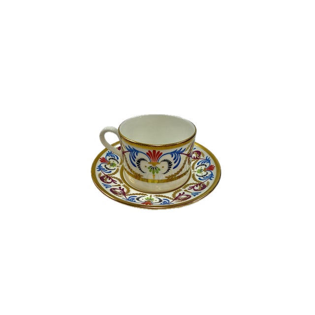 English Gosford Salad, Bread & Butter, Teacup, Saucer, and Rim Soup Set by William Yeoward- 5 Pieces For Sale - Image 3 of 4