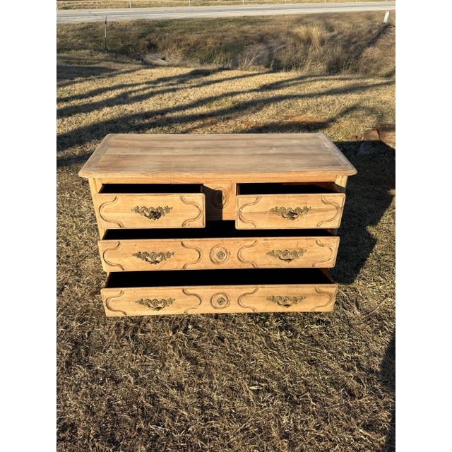 19th Century Louis XV Walnut Bleached Chest of Drawer / Commode For Sale - Image 4 of 11