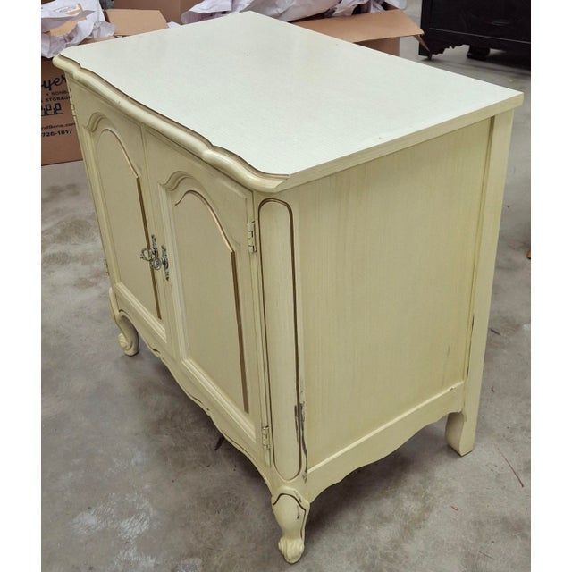Mid 20th Century French Provincial Style Cream Painted & Partial Gilt Two-Part Bookcase For Sale - Image 10 of 18