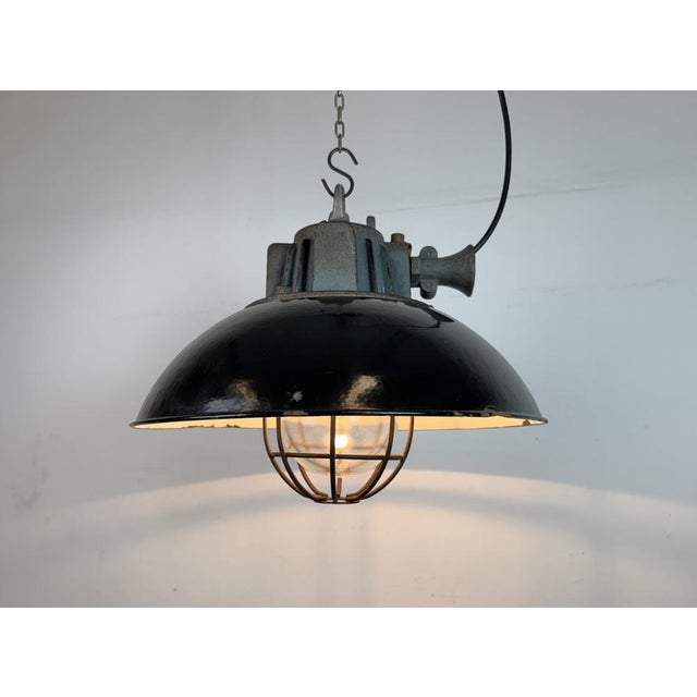 Industrial Black Enamel and Cast Iron Cage Pendant Light from Elektrosvit, 1960s For Sale - Image 16 of 18