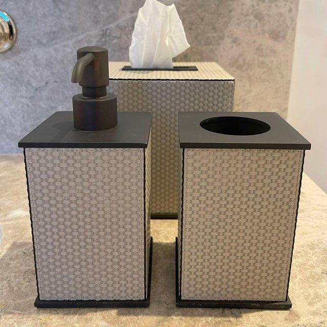 Taupe Leather & Bronze Bathroom Accessories Set from Giobagnara Firenze, 2016, Set of 3 For Sale - Image 9 of 10