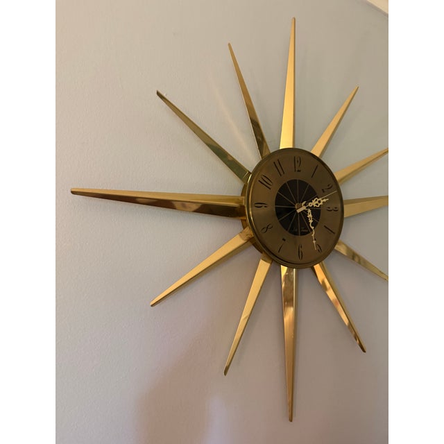 Modern Post Modern McM Starburst Clock Sunburst Brass Seth Thomas For Sale - Image 3 of 4