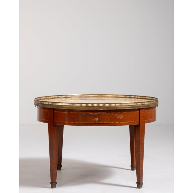 Brown Louis XVI Bouillotte Coffee Table with Marble Top and Brass Accents, Neoclassical Style, France, Early 20th Century For Sale - Image 8 of 17